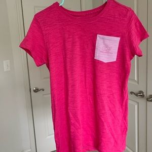 Vineyard Vines tshirt
